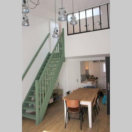 Superbe Duplex De 70M2 Avec 2 Chambres En Hyper Centre Au Calme Sur Cour Classe 3 Etoiles Avec Parking En Option La Rochelle (Charente-Maritime) Exterior foto