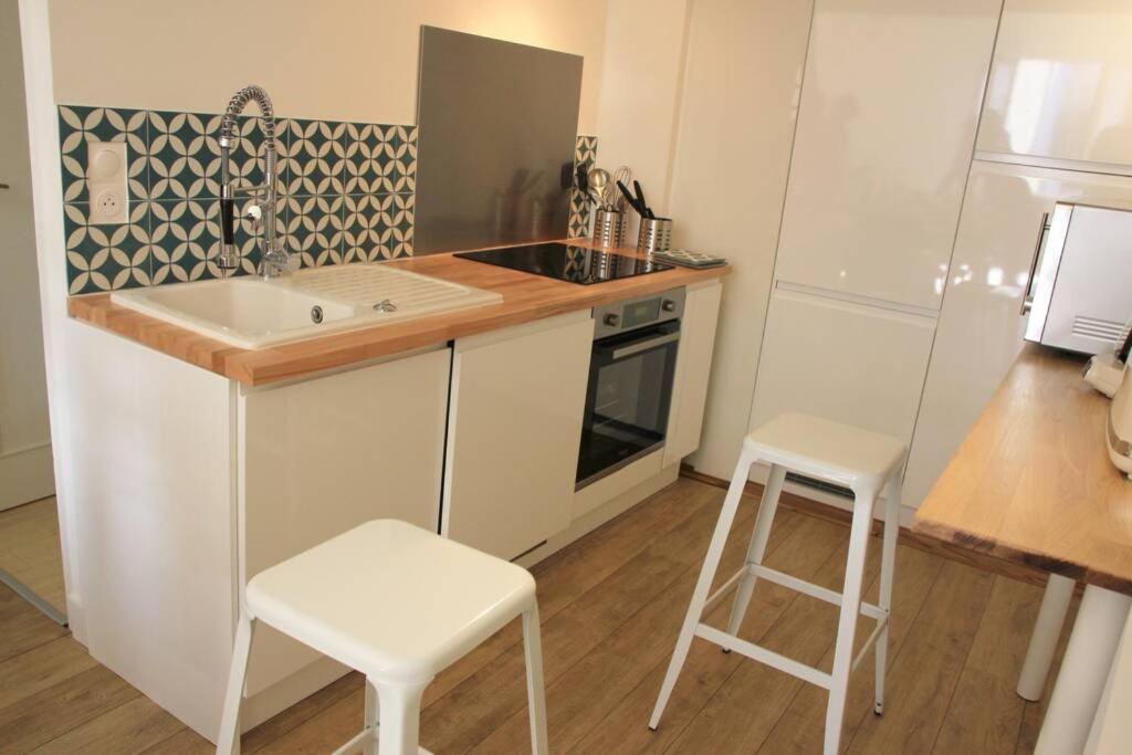 Superbe Duplex De 70M2 Avec 2 Chambres En Hyper Centre Au Calme Sur Cour Classe 3 Etoiles Avec Parking En Option La Rochelle (Charente-Maritime) Exterior foto
