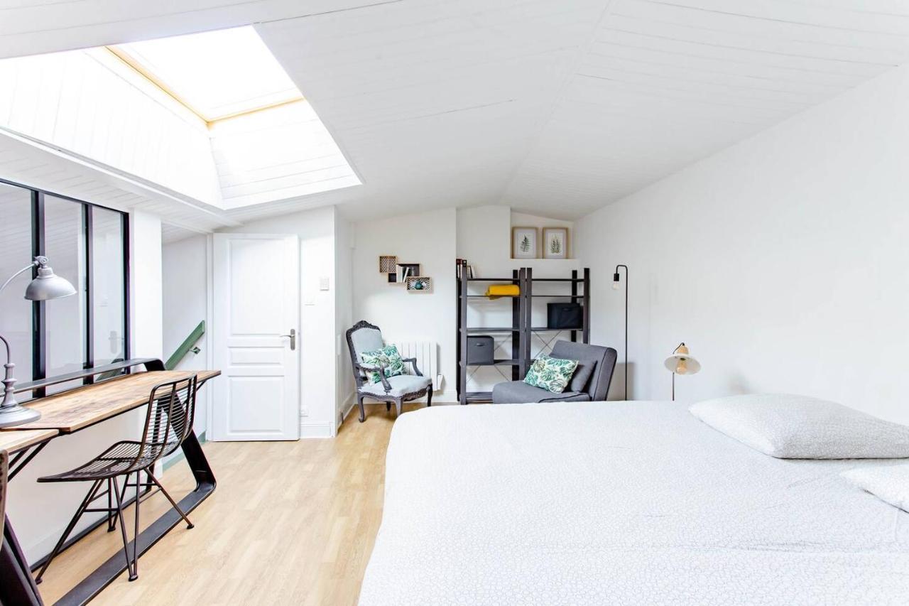Superbe Duplex De 70M2 Avec 2 Chambres En Hyper Centre Au Calme Sur Cour Classe 3 Etoiles Avec Parking En Option La Rochelle (Charente-Maritime) Exterior foto