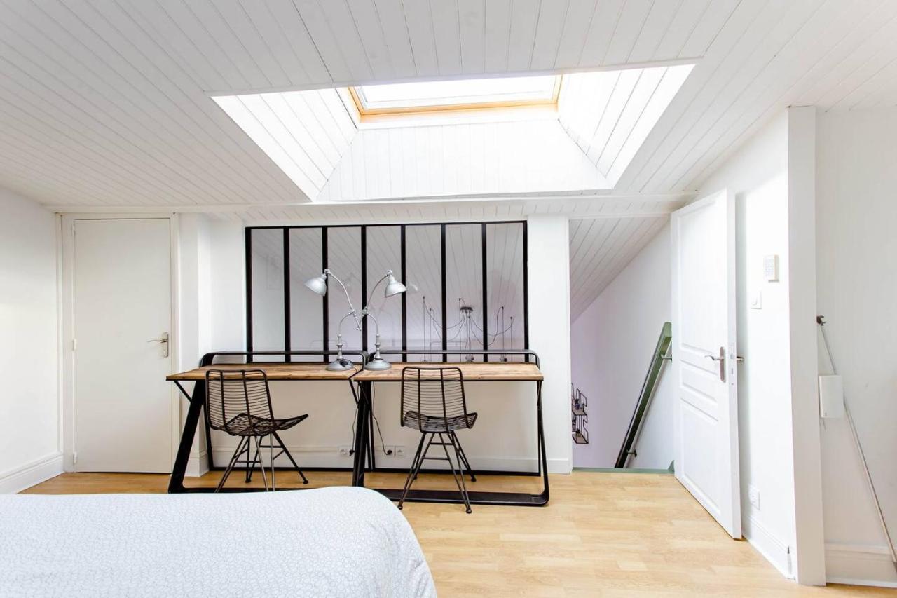 Superbe Duplex De 70M2 Avec 2 Chambres En Hyper Centre Au Calme Sur Cour Classe 3 Etoiles Avec Parking En Option La Rochelle (Charente-Maritime) Exterior foto