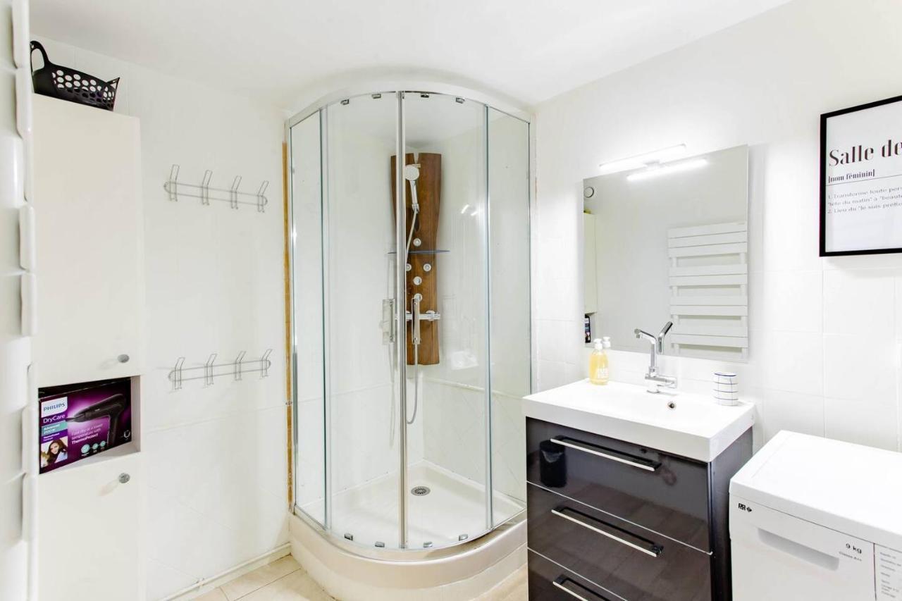 Superbe Duplex De 70M2 Avec 2 Chambres En Hyper Centre Au Calme Sur Cour Classe 3 Etoiles Avec Parking En Option La Rochelle (Charente-Maritime) Exterior foto