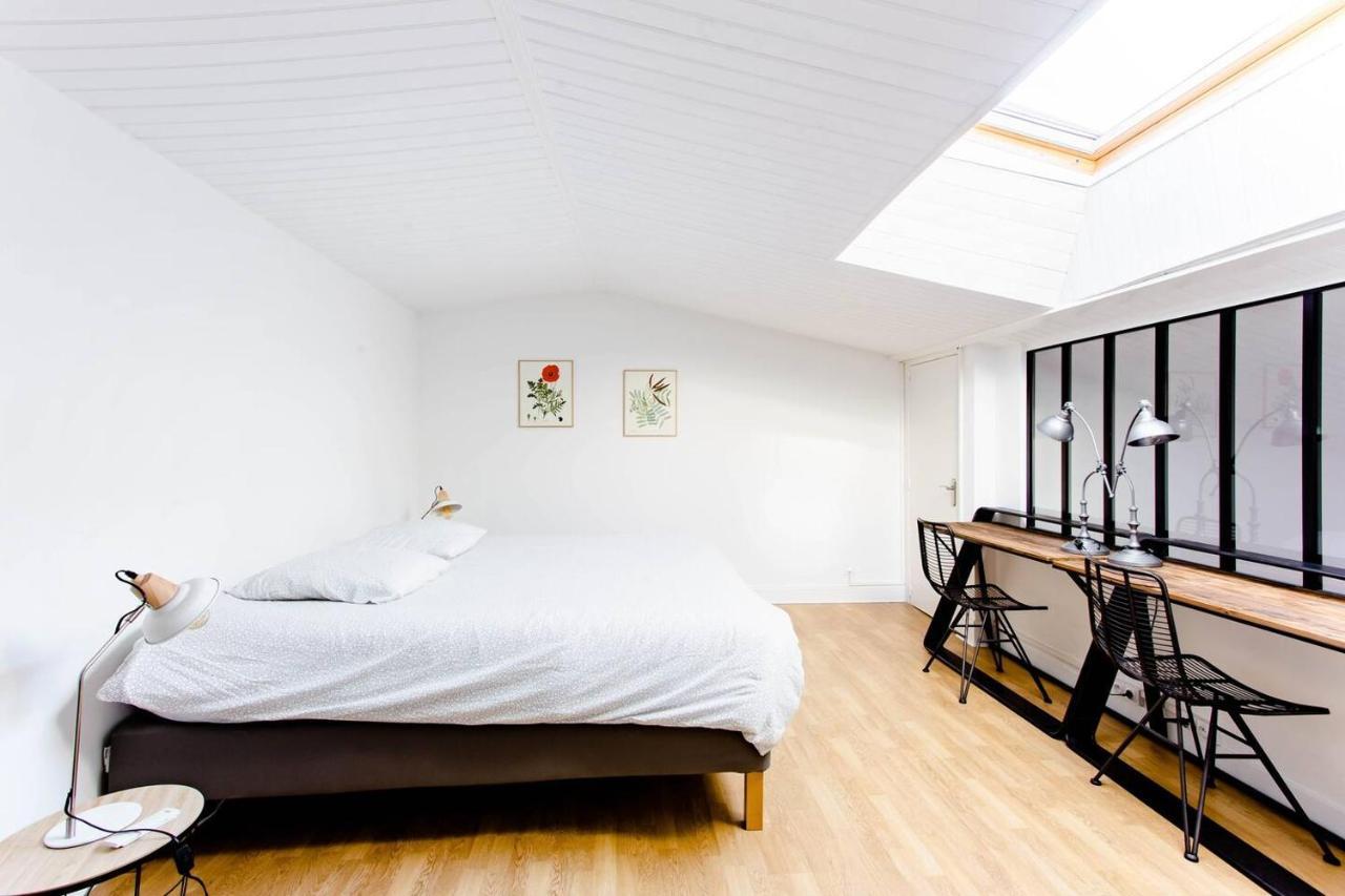 Superbe Duplex De 70M2 Avec 2 Chambres En Hyper Centre Au Calme Sur Cour Classe 3 Etoiles Avec Parking En Option La Rochelle (Charente-Maritime) Exterior foto